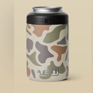 NWT YETI Camo Colster Can Insulator
